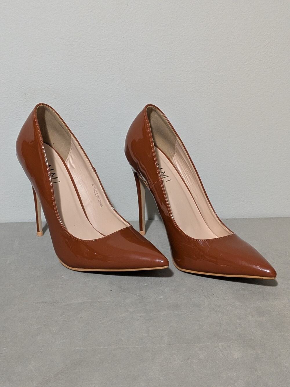 SIMMI London Imani Pointed Toe Patent Heels Coffee Tan Size 6